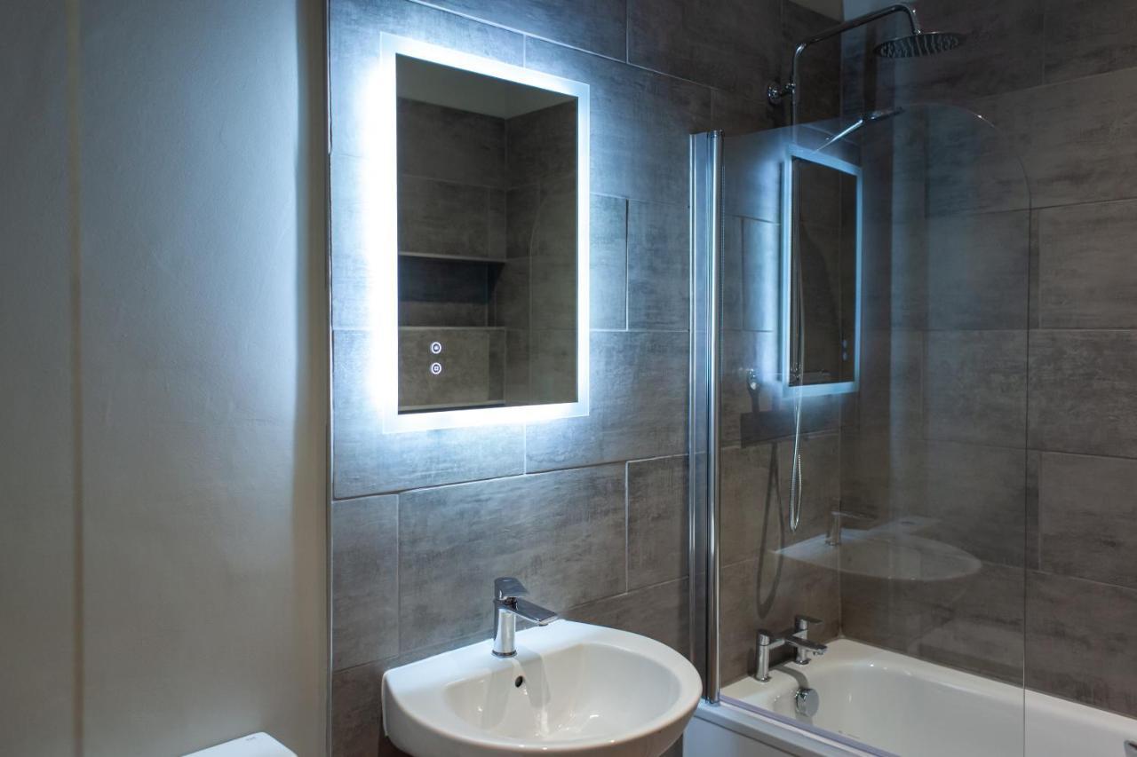 Coach House Inn Dorchester Bagian luar foto